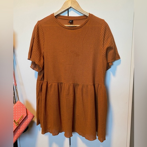SHEIN Tops - Sheen peplum top - plus size